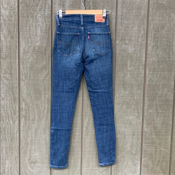 721 High Rise Skinny - Picture 2 of 5